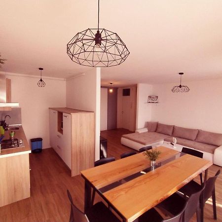 Apartment Tramonto Stoja 普拉 外观 照片