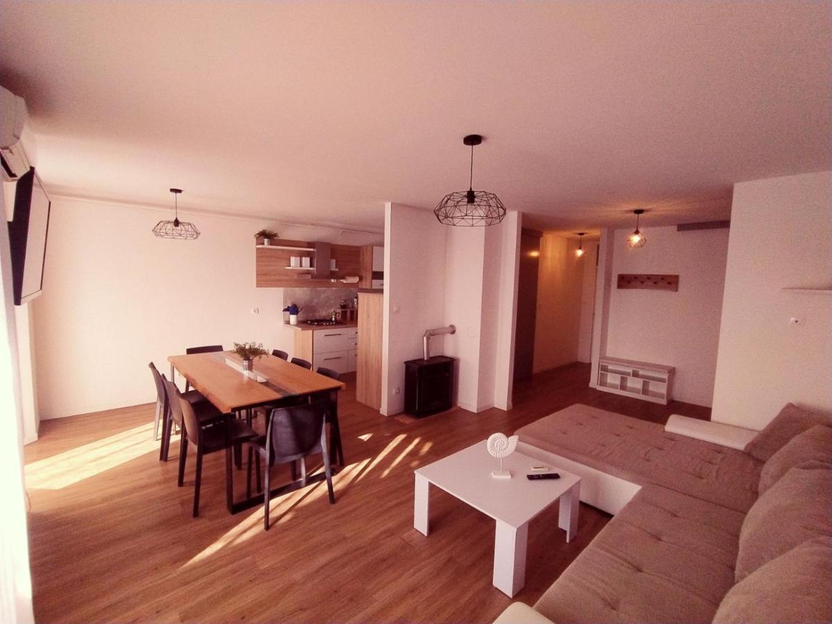 Apartment Tramonto Stoja 普拉 外观 照片